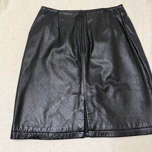 Maxima Black Leather Skirt Sz 10